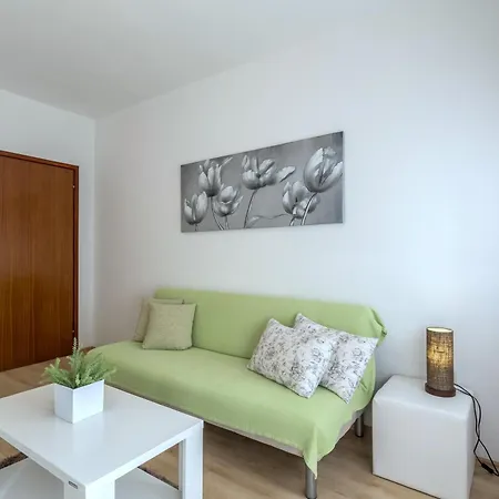 Apartment With Parking Spaces Kastel Stafilic, - 20662