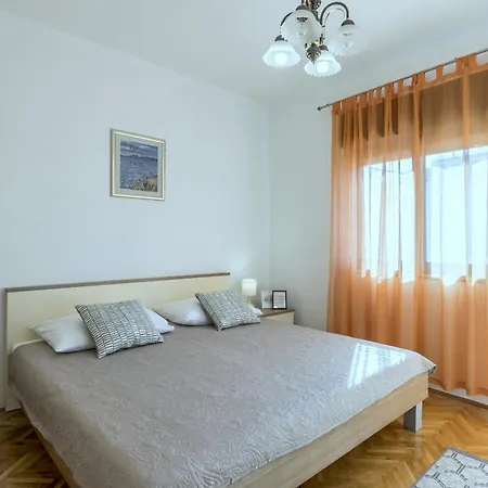 With Parking Spaces Kastel Stafilic, - 20662 Каштела