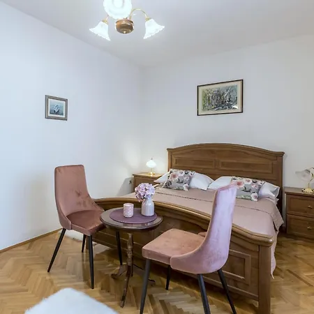 Appartement With Parking Space Kastel Stafilic, - 20662